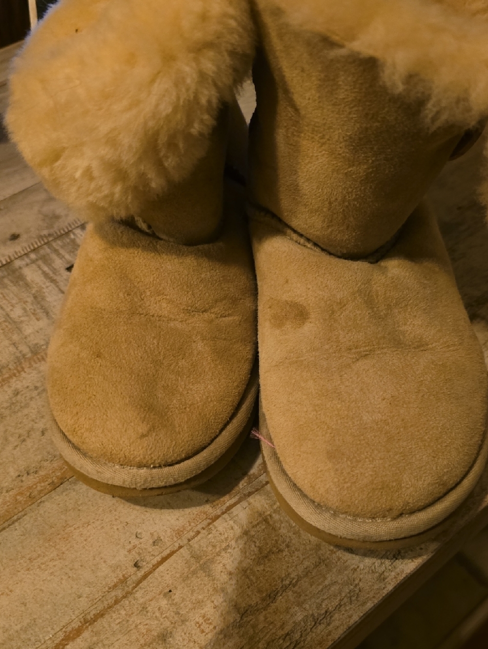 UGG Womans Classic Short Boots - Tan Suede 6